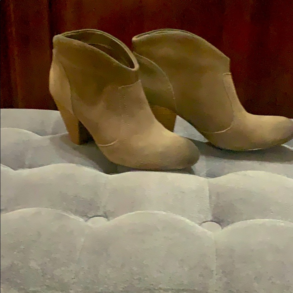 Ankle boots